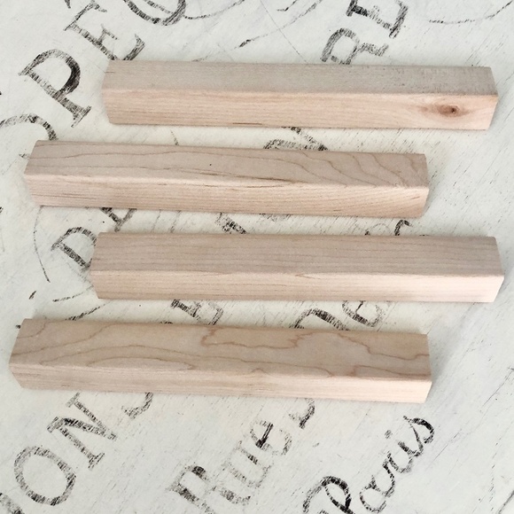 Scrabble Tiles, Wooden Vintage 1989 Tiles, And 4 Wood Tile Holders - Picture 8 of 9